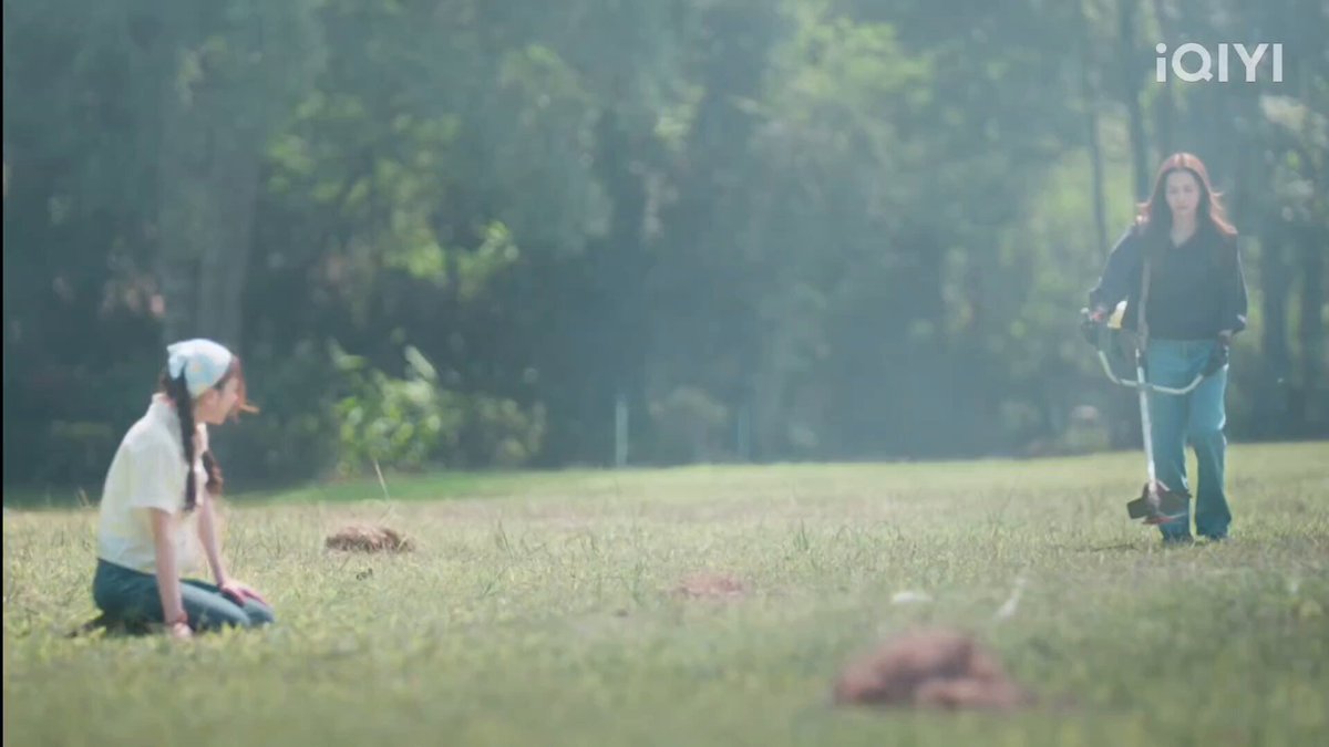 Faiphrao kissed in this eps, but this scene is the one that made me really giddy. The first time fai helped phrao without insulting or annoying her, shes just being kind... bare minimum but thats fai THE FIRE MELTING HEART #โซ่รักอัคนีตอนที่4