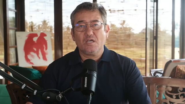 Serdar Akinan: Cem Küçük’ün tutuklanmasının ardından gözler Şamil Tayyar ve Fuat Uğur'a çevrildi. Tahir Sarıkaya üzerinden dönen 537 bin TL'lik kirli para trafiği neyin nesi? 2008'de Ergenekon kumpaslarına alkış tutup insanların hayatını karartan Şamil Tayyar'ın bugünkü "masumiyet karinesi" ikiyüzlülüğünü yüzüne vuruyoruz. Ankara'da Berat-Bilal Savaşı: Devletin kurumlarını savaş alanına çeviren büyük güç kavgası! Siber Suçlarla Mücadele ve Turkuvaz Medya arasında patlak veren krizin faturası kime kesildi? Görevden alınan mahkeme başkanları ve beklenen emniyet tasfiyeleri... Siyasetteki Kilitlenme: İktidarın yeni süreçteki "mutabakatsız" ve algı odaklı stratejisi ile CHP'nin kendi içinde yaşadığı, kanun tanımaz kurumsal kaos.