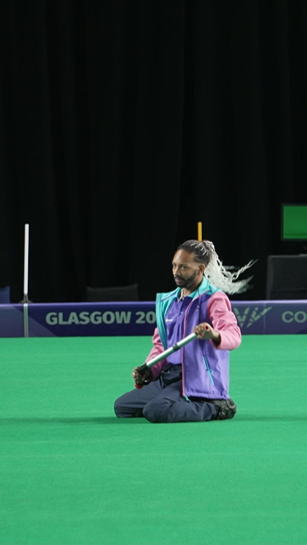 These cleaners at the Glasgow 2026 Commonwealth Games have moves 😂 🕺