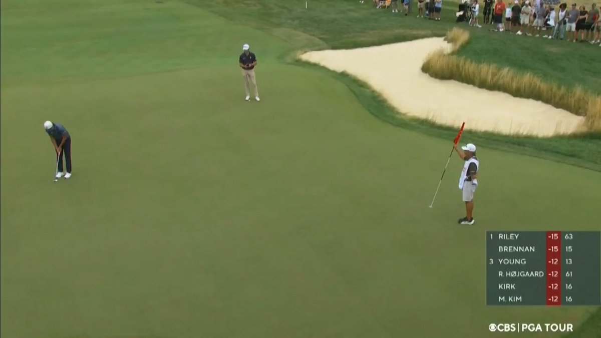 Rickie Fowler gets the fans roaring with a 29-footer for birdie ⚡️🔊 Third birdie in his last four, up to T-3 at the Rocket Classic 📈 📺 CBS