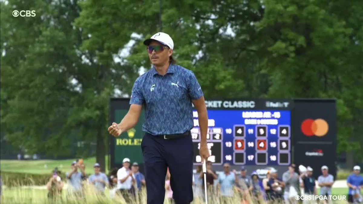 A RICKIE FOWLER FIST PUMP!