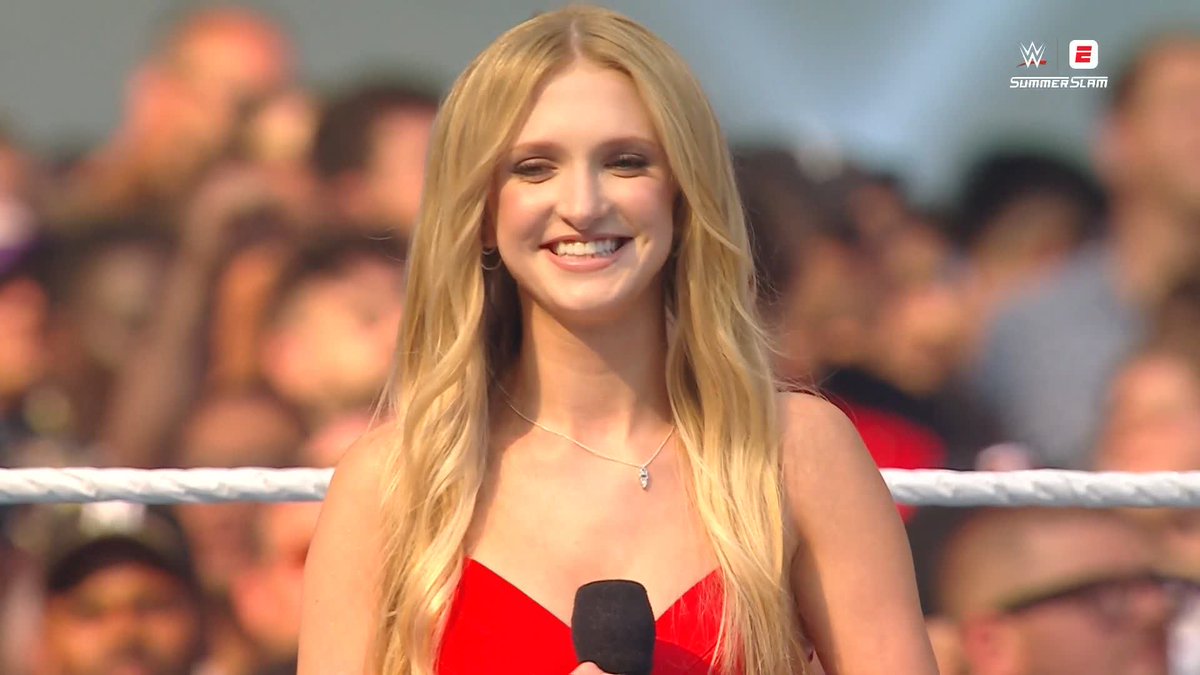 A beautiful rendition of "God Bless America" to kick off #SummerSlam! 🇺🇸 #SummerSlam is streaming RIGHT NOW on the ESPN App with ESPN Unlimited!
