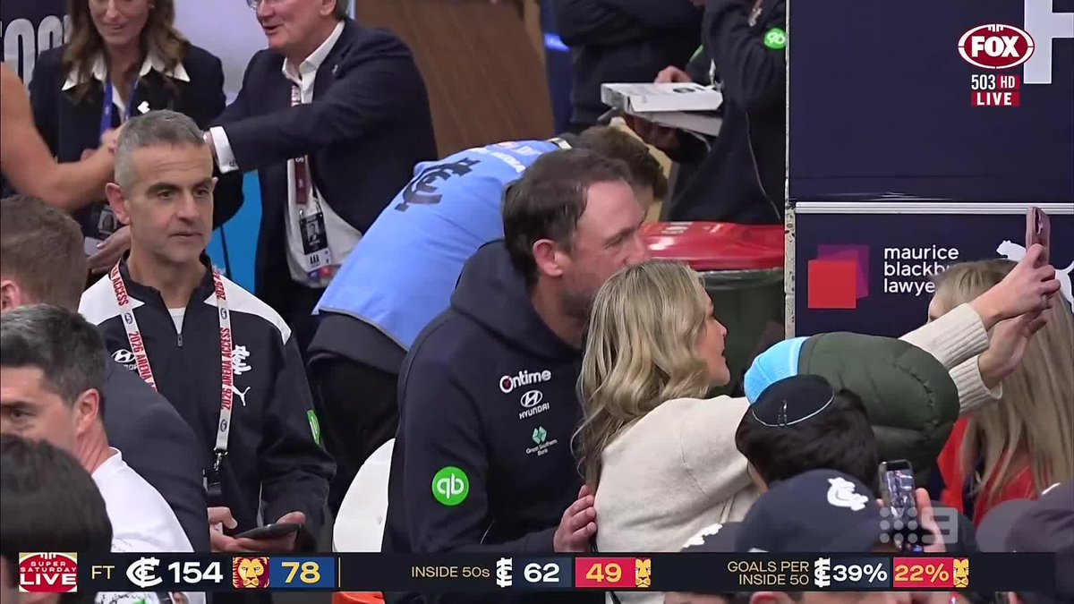 "They look like a top four side right now ... I have not seen anything sustained like this [from an interim] in my time watching footy." Why Lloydy believes Josh Fraser is the man for Carlton. #9AFLSFS | Watch on 9 &amp; 9Now 🖥️