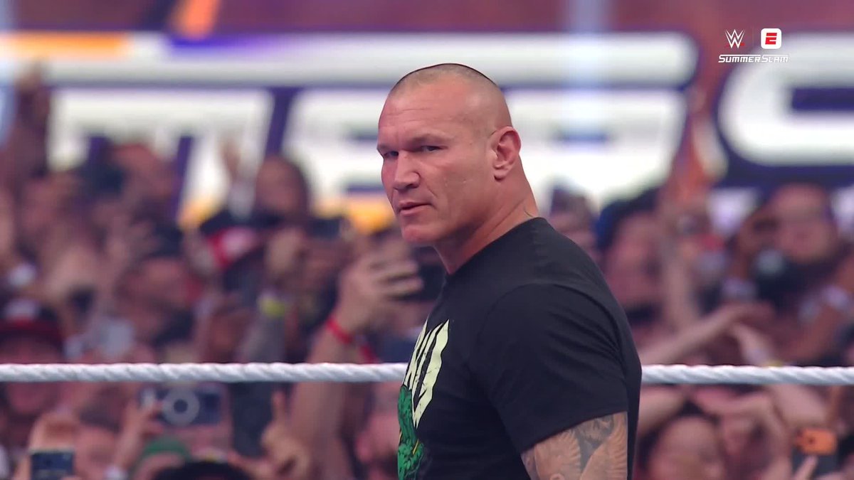 RANDY ORTON IS BACK 😱😱😱 RKO TO CODY RHODES!!!!