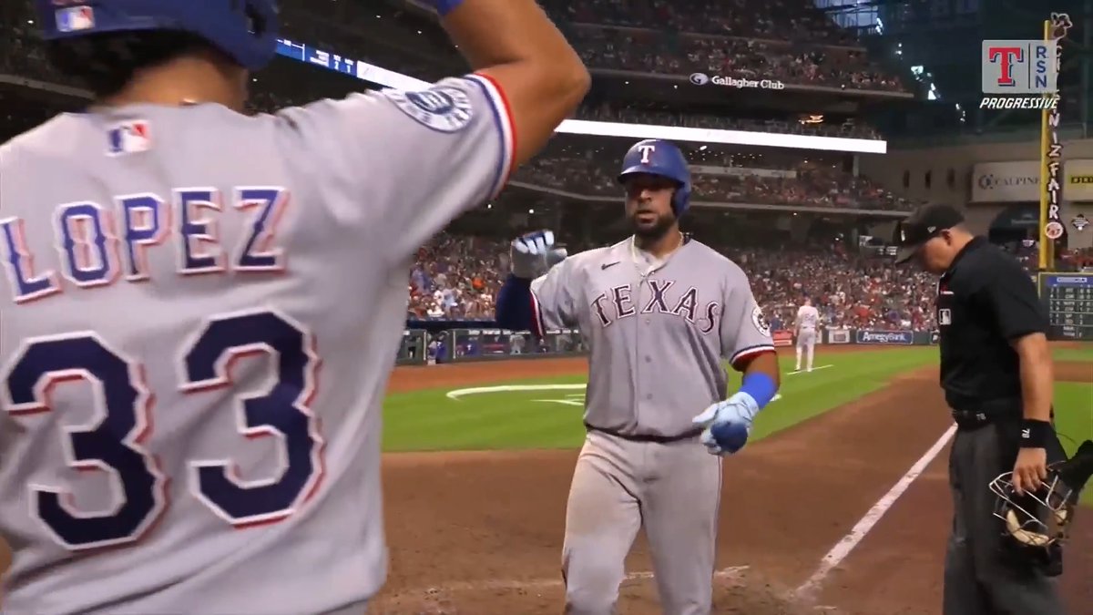 The crowd was already waving it goodbye before the pitch. #AllForTX