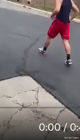 Student pulls up on his bully to fight him after he had enough