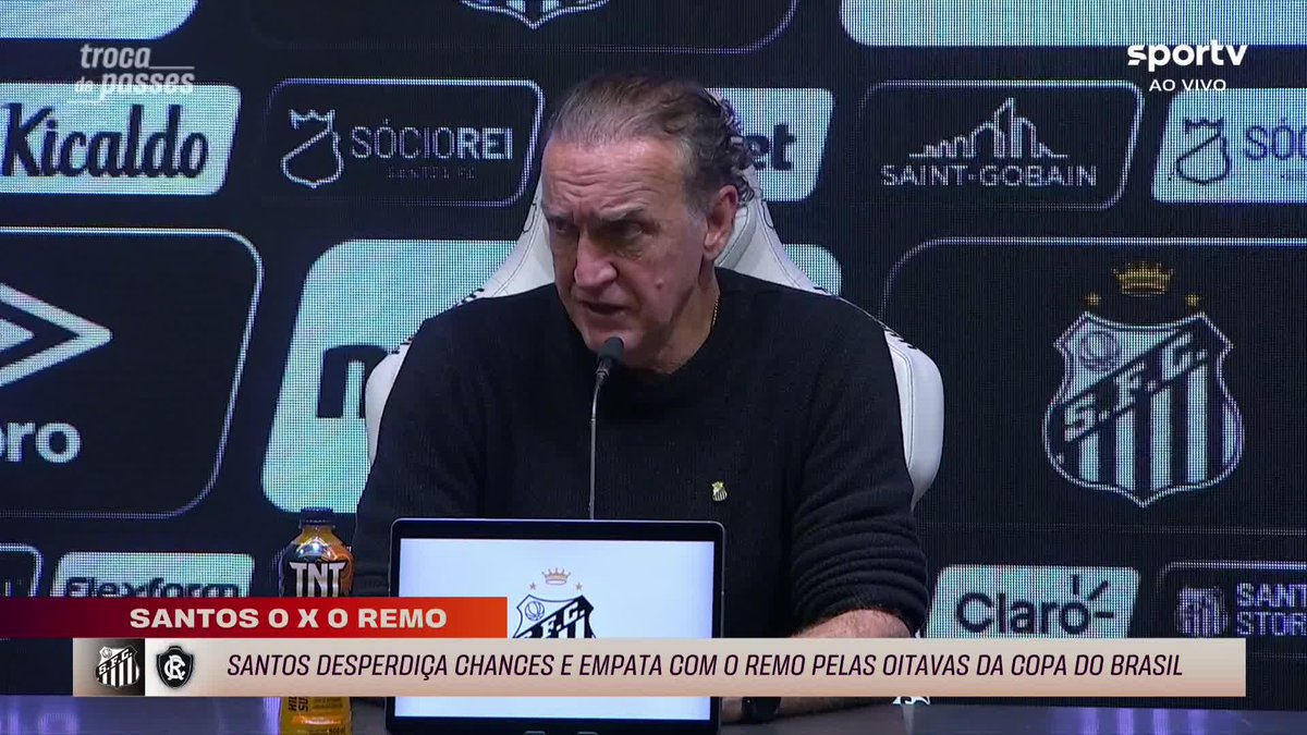 🚨 Cuca, ao ser questionado se Neymar viaja com a delegação do Santos a Belém para o jogo de terça-feira, contra o Remo, pela Copa do Brasil: “Quanto ao leilão, isso é uma coisa do Neymar, todo ano ele faz, eu deixo para que a diretoria resolva com ele. Da minha parte, o que a gente tem que fazer é reavaliar amanhã. O Neymar não jogava uma partida inteira há 74 dias, temos que ver o tamanho do desgaste dele. Vamos conversar com ele e resolver, depois passamos para vocês.” “Eu não vou responder o que você quer, eu vou responder o que é certo. O certo é que amanhã ele faz o regenerativo. Não tenho como te responder hoje. É uma situação diferente que a gente tem que fazer com calma, não é agora. Amanhã a gente reavalia e depois toma a decisão.” 🎥 sportv | ge