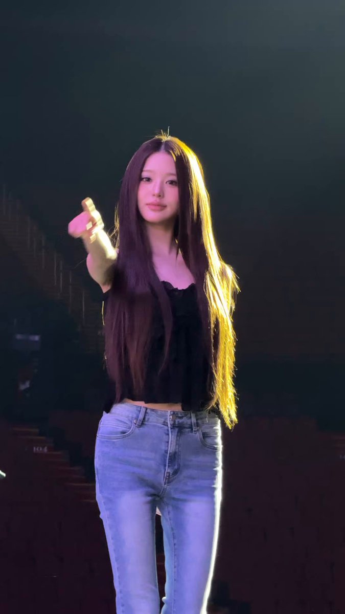 생머리♡장원영♡청바지
