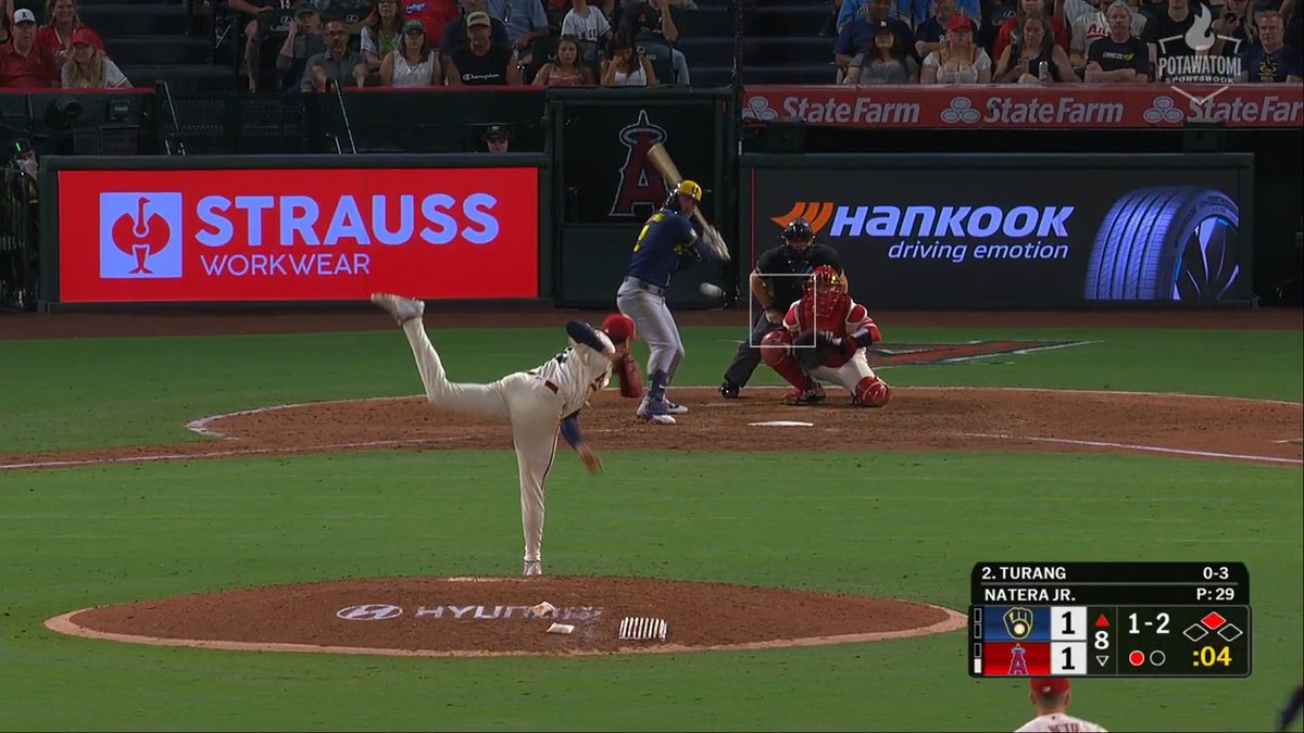 Brice delivers in the 8th❕