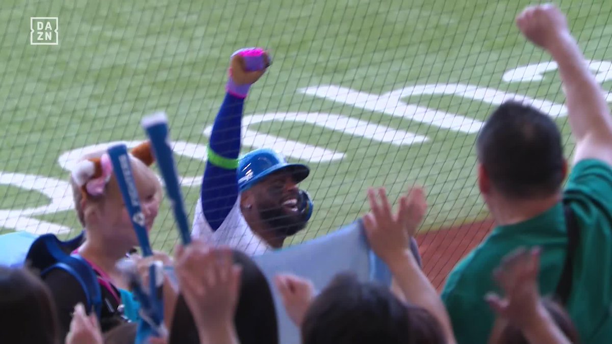 打球はブルペンへ この男が打つと盛り上がる レイエス 第23号ホームラン ⚾️日本ハム×ロッテ #lovefighters #だったらDAZN