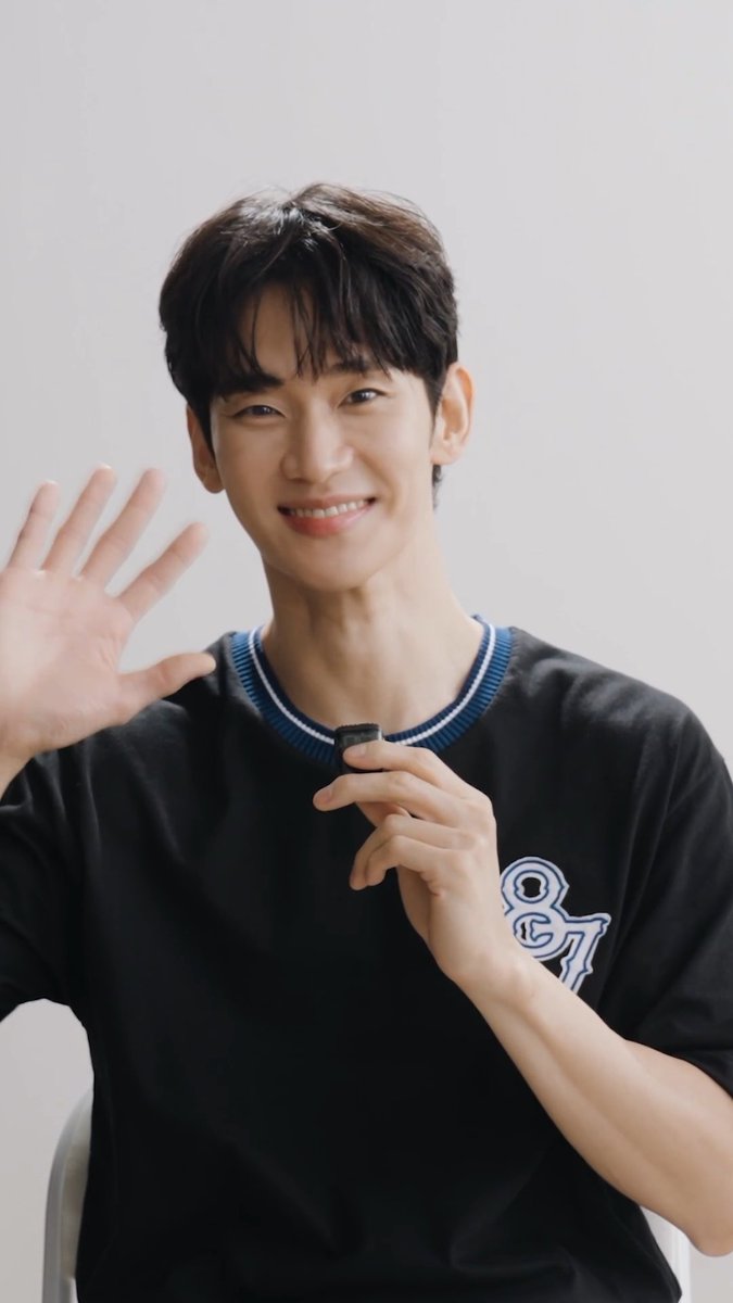 [VID] #KimSoohyun is coming back as the muse of BENCH.
