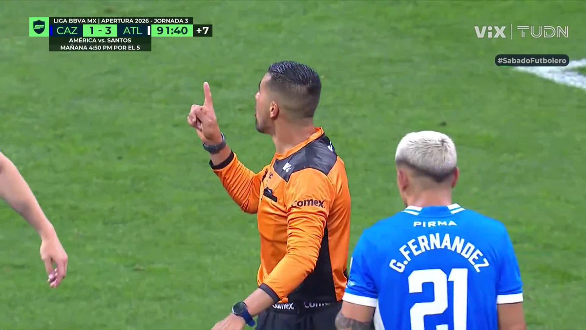 ¡Oscar Jiménez le acaba de atajar un penal al Toro Fernándeeeeez! El Atlante está encedidísimo 🔥😍🤯 #SabadoFutbolero