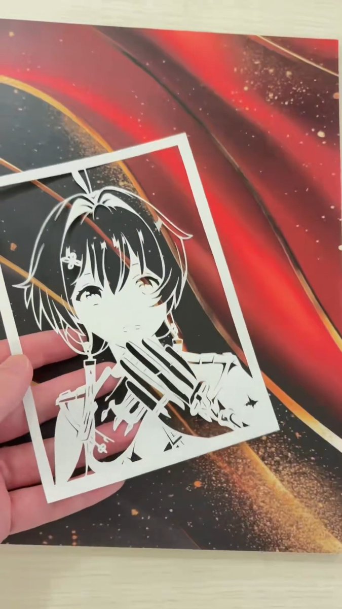 There’s an incredible papercut artist in Japan who creates amazing fan art for Wuthering Waves and Punishing: Gray Raven! I went to his solo exhibition today, and seeing his work in person was absolutely mind-blowing. The level of detail and craftsmanship is insane. He posts a lot of his artwork here on X, so if you’re a fan of Wuwa or PGR, you should definitely check out his page and give him a follow! 👇 グロリオサの花火@大阪個展(9/26-9/28) #wutheringwaves #wuwa