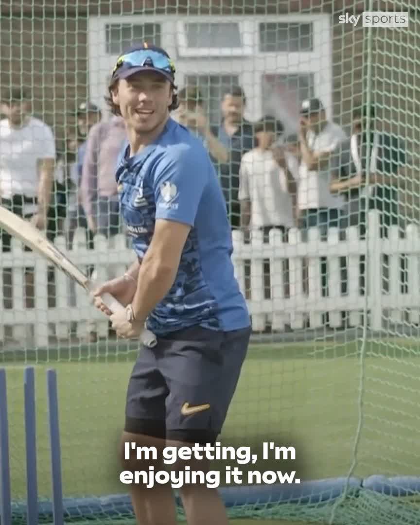Dewald Brevis talks through his batting technique 🏏