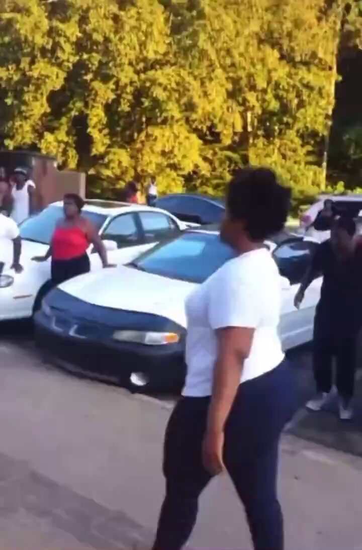 That’s not even Cardi in that video but this you tho 😭😭