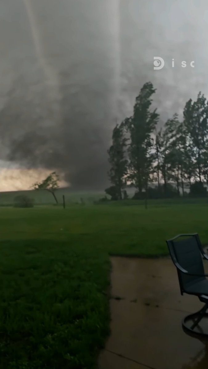 Every angle. Every close call. Every terrifying second. New #IntheEyeoftheStorm Tonight at 10P.