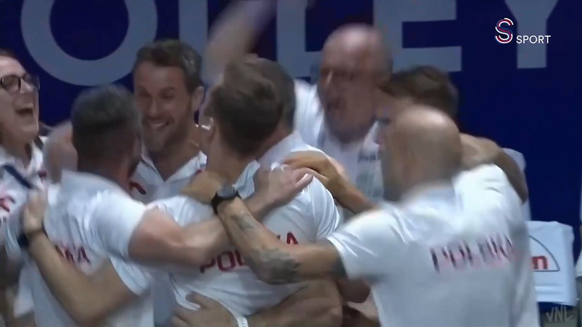 Son şampiyon Polonya, finalde ABD'yi 3-2 mağlup ederek geçen sezonun ardından yeniden zafere ulaşmayı başardı! 🏆🇵🇱