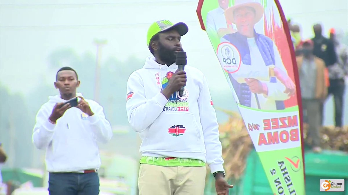 John Methu: Wewe William Ruto, nimekuskia ukilia huko Eldoret, ati unasema unataka kuongea na Wakenya. Umechelewa. Sisi tunataka kuongea na wewe. Next year mwezi wa nane tukutane kwa ballot. Wacha hiyo uliona Ol Kalou, hiyo ni kionjo, bado. Sisi tutakutana na wewe next year Tuesday ya mwezi wa nane. Wewe William Ruto, nobody can stop reggae!