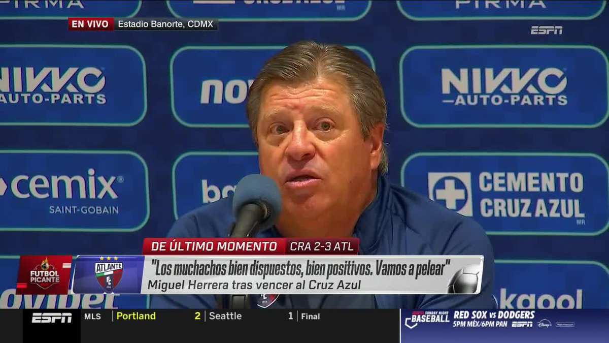 😅 "SI MI ABUELITA TUVIERA CAPA, A LO MEJOR SERÍA SUPERABUELITA". Ojito con la joya de respuesta que dio Miguel Herrera.