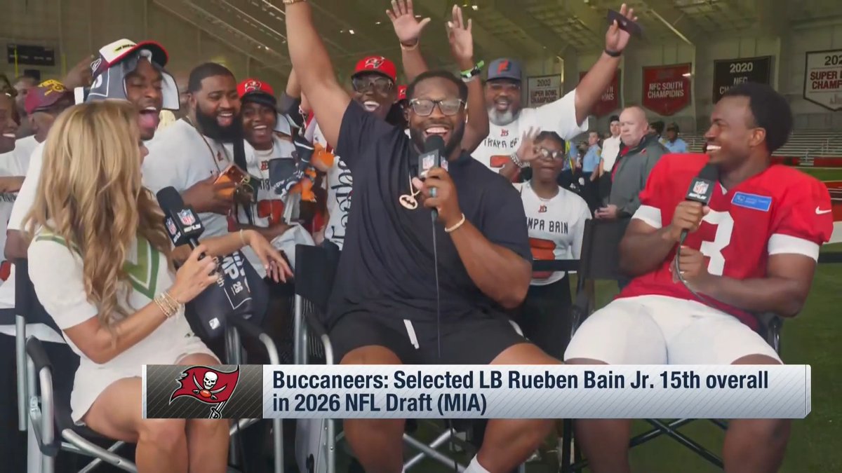 .Rueben “Hurricane” Bain Jr.'s family is hyped up at Tampa Bay Buccaneers Training Camp today 🗣️