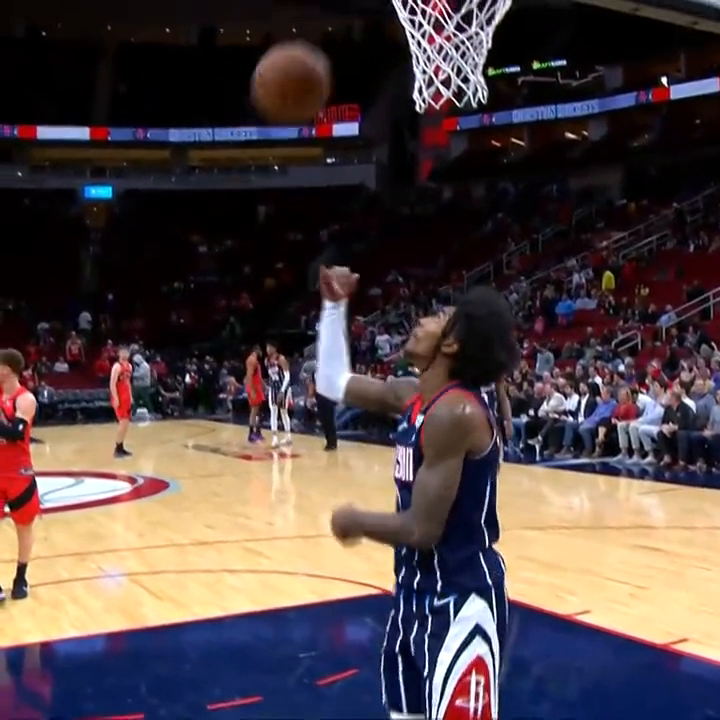 Remember when Kevin Porter Jr. scored 2 more points for the raptors by bouncing the ball into the raptors basket😂😂
