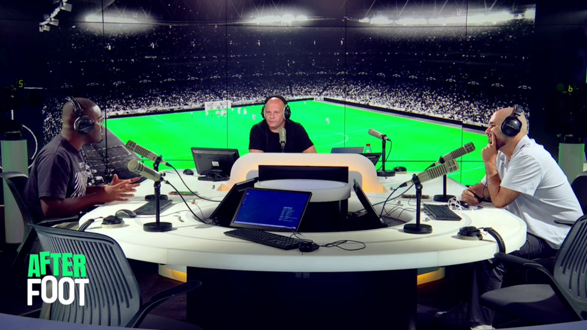 🎙️ 𝚆𝚊𝚕𝚒𝚍 𝙰𝚌𝚑𝚎𝚛𝚌𝚑𝚘𝚞𝚛 explique pourquoi Lamine Yamal pourrait "avoir beaucoup de suffrages au Ballon d'Or".
