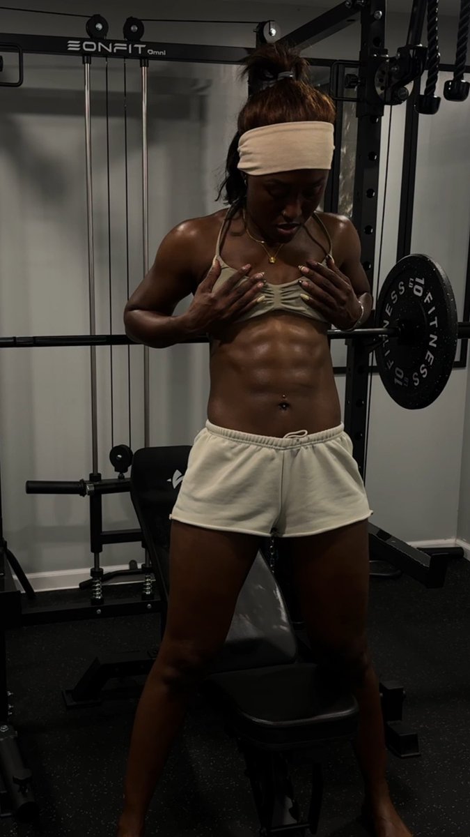 You don’t always need more motivation. Sometimes you need just a better plan. . #queenaminata