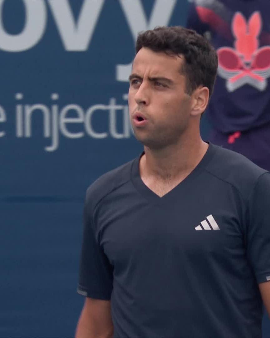 5 hours later... Munar is through ⌛ After a long rain delay, 7-6 6-3 gets Jaume Munar past Hijikata. #NBO26