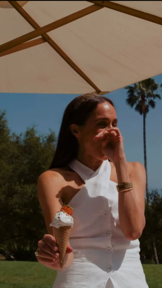 A sweet summer treat, Meghan-style🍦🌸 The Duchess of Sussex shared a glimpse of herself making her favourite backyard ice-cream sundae - topped with raspberry spread and flower sprinkles from her As Ever collection - and her beagle, Mamma Mia, got a taste, too! 🐶 📽️: asever #meghanmarkle
