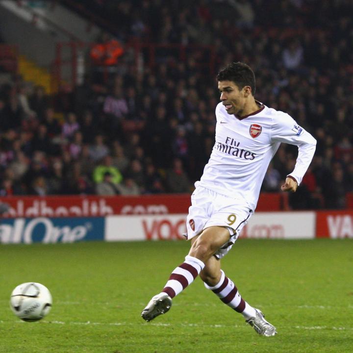 Eduardo was signed to replace Thierry Henry and for about 4 months he looked like he might actually do it
