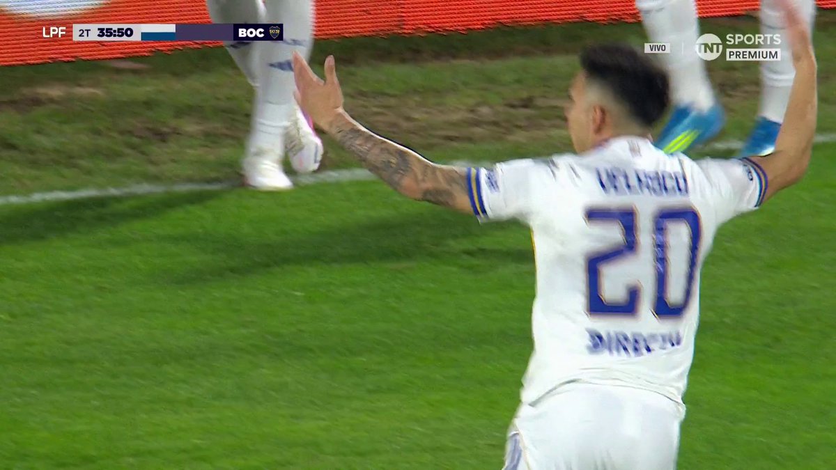 GOLAZO DE BOCA PARA EL EMPATAR EL PARTIDO Luego de un gran desborde de Flores, Velasco sacó un tremendo zurdazo y todo está 2-2 en Rosario. Viví el Torneo Clausura 2026 por TNT Sports Premium y disfrutalo también en HBO Max 👉 #Suscribite #LPFxTNTSports
