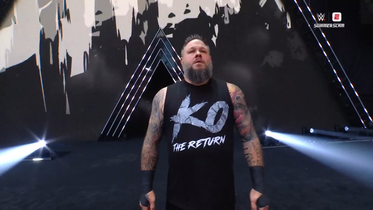 KEVIN OWENS IS BACK!!!! 😱😱😱 THIS IS MADNESS!!!