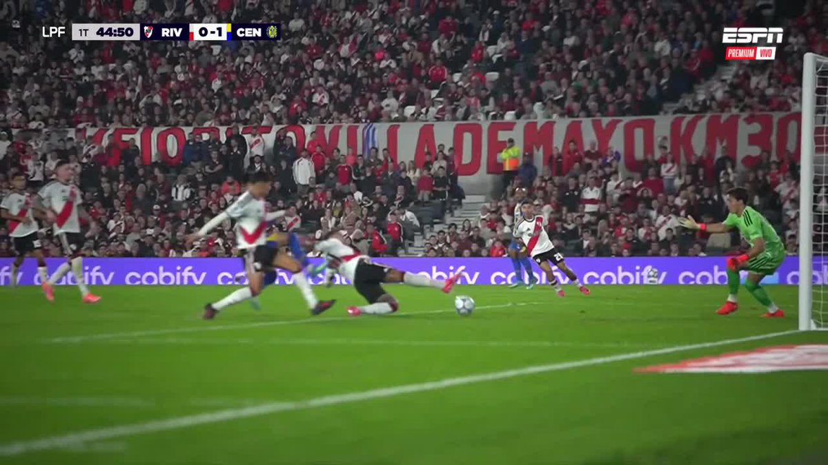"Otamendi": Por su gol en contra en el partido de River ante Rosario Central