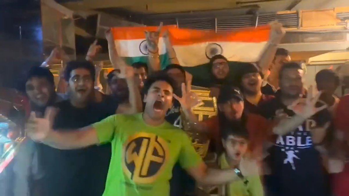 🇮🇳 WHOAAAAOHHH 🇮🇳 India is hyped for Roman Reigns vs. Seth Rollins at #SummerSlam! 🔥