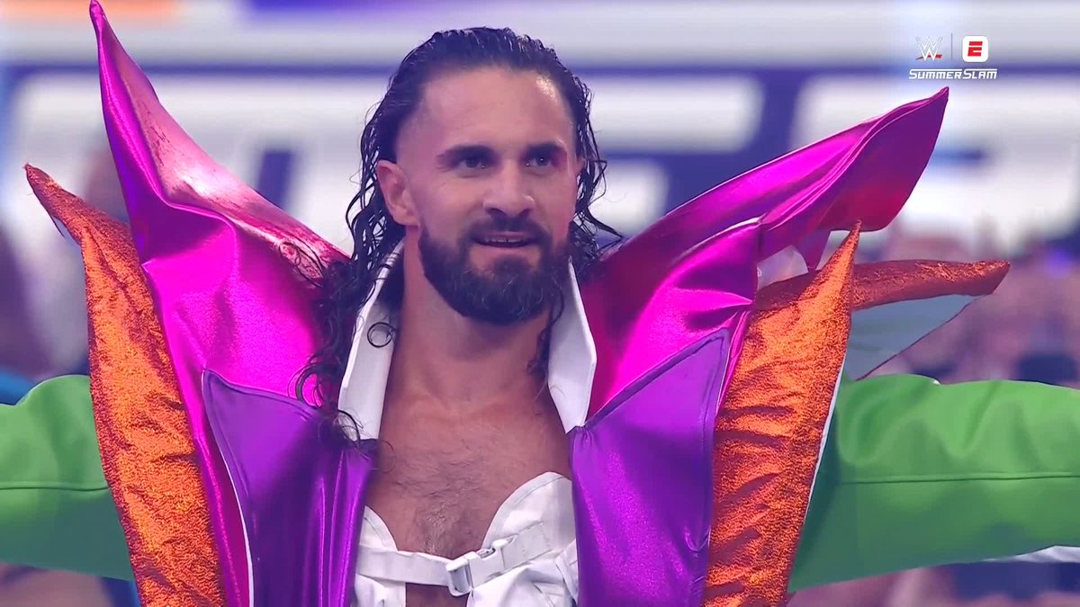 That smile FADED once Seth Rollins heard those chants 🫢