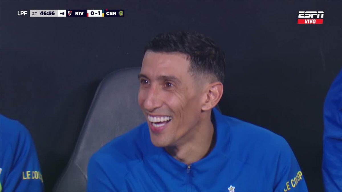 🤣 ¡DI MARÍA REACCIONANDO A LA JUGADA DE CRACK DE CANTIZANO! Fideo solo pudo reír tras la apilada del pibe de Rosario Central. Beltrán evitó que sea el segundo ante River. ▶️ ESPN Premium | Suscribite al Pack Fútbol | #TorneoClausura 🇦🇷
