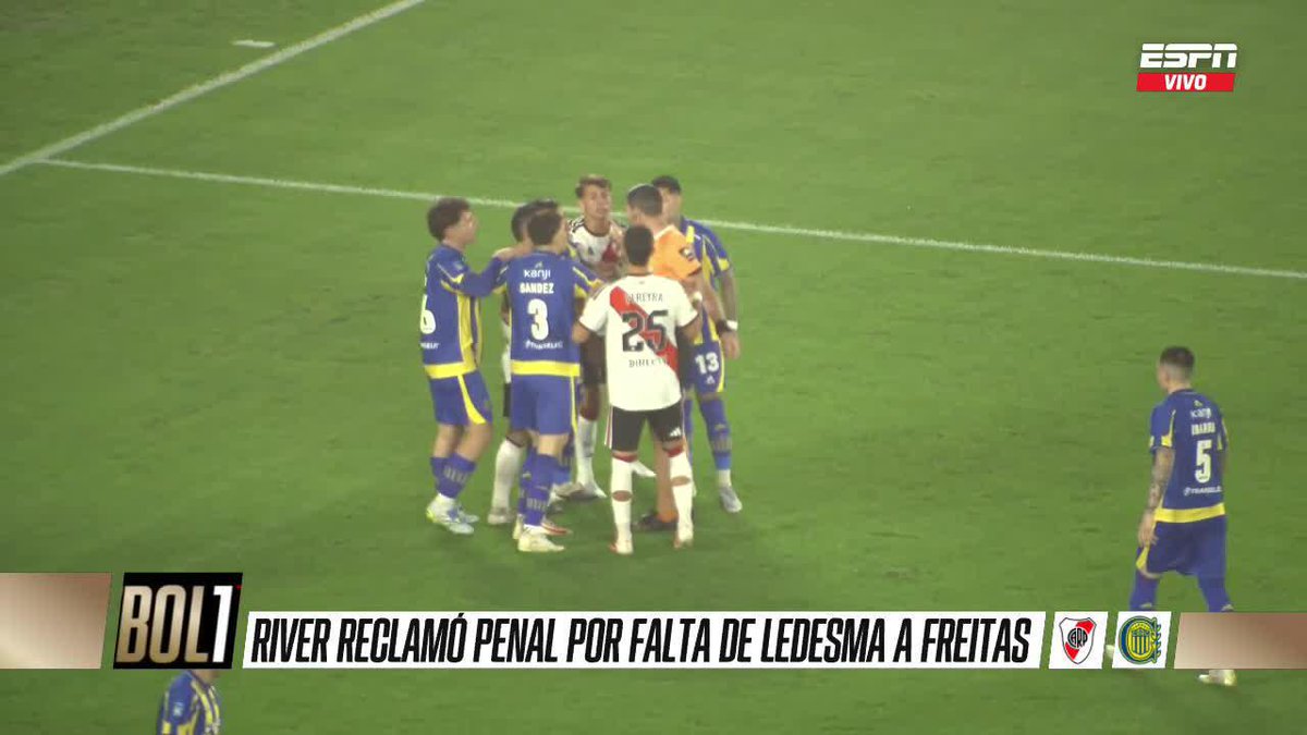 LOS HINCHAS DE RIVER HICIERON SENTIR SU RECLAMO: El Monumental recriminó a todos tras la derrota ante Rosario Central. ▶️ Mirá #ESPNFútbol1 en el Plan Premium de #DisneyPlus