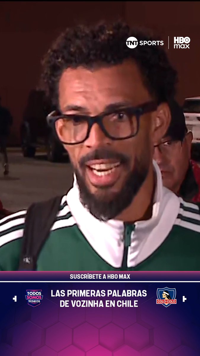 🗣🧤🏁 SUS PRIMERAS PALABRAS Vozinha ya está en Chile y tuvo un pequeño punto de prensa, donde se mostró muy feliz por llegar al país para sumarse a #ColoColo. Disfruta lo mejor del fútbol chileno. Suscríbete a #TNTSportsenHBOMax 📲💻 Link en la BIO 📍