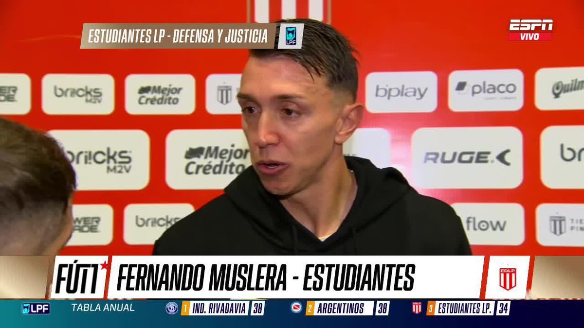 ¡EL RECONOCIMIENTO PARA NANDO MUSLERA! El arquero de Estudiantes se refirió a los gestos de Barbona en el penal que atajó y fue elogiado por sus compañeros. ▶️ Mirá #ESPNFútbol1 en el Plan Premium de #DisneyPlus