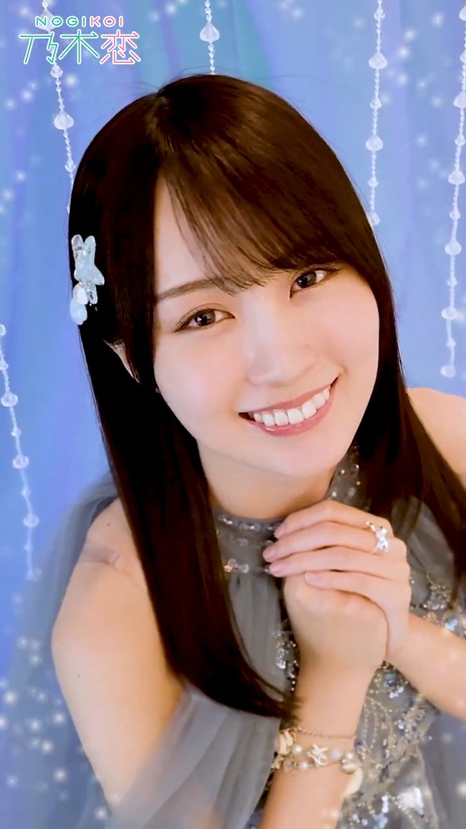 海の中でも、 私を見つけてくれるよね? ︶∨︶︶︶︶︶︶︶︶︶︶ 🧜♀️52nd #彼氏EVENT 開催中✨ 彼氏になって、 「クリアアクリルコースター」をGETしよう! ランキング上位になると、 「ふたりだけの秘密」コールボイスも📞 #賀喜遥香 #乃木坂46 #乃木恋