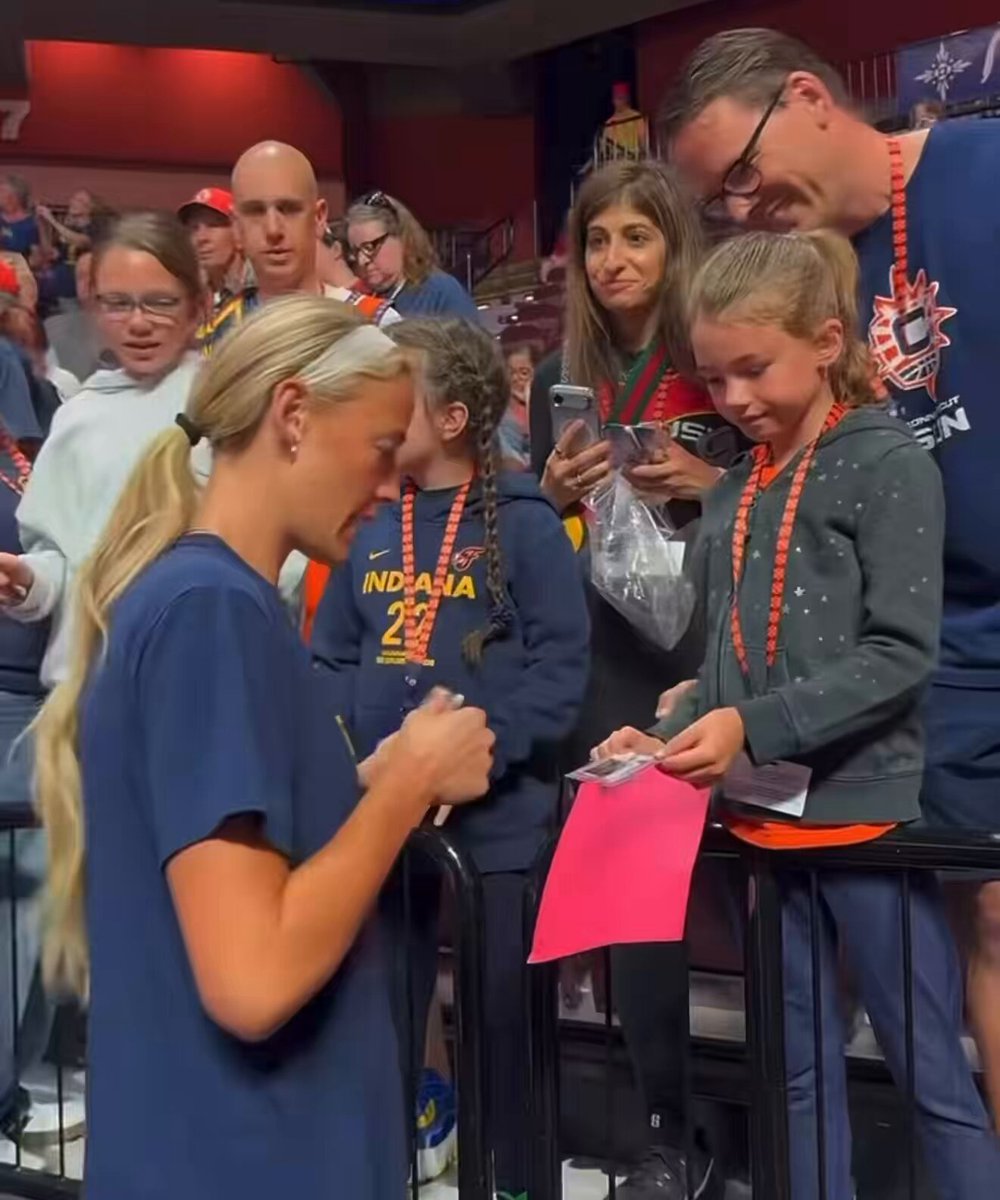 🚨 JUST NOW: Despite the intense pushback from the WOKE Mob, Sophie Cunningham just posted a EPIC video with her fans ❤️ THIS IS WHAT IT’S ALL ABOUT 🙏