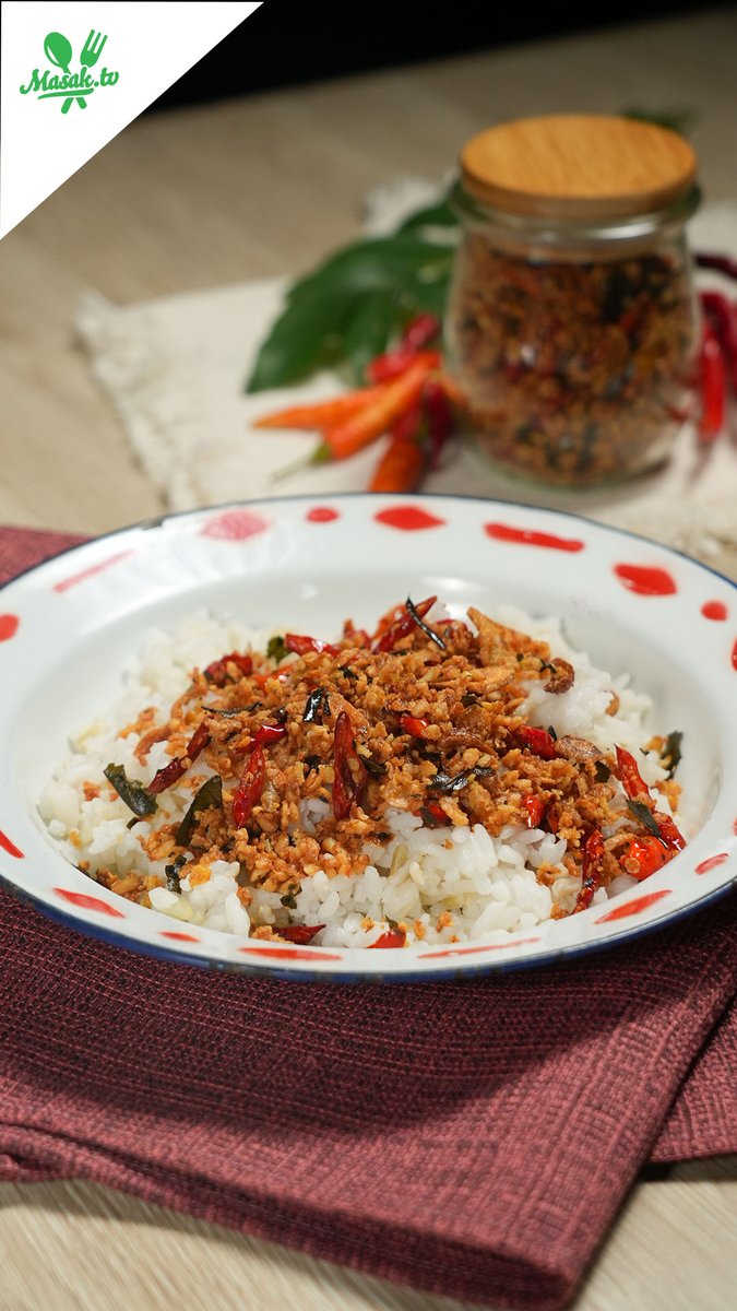 Tempe dimasak begini ternyata ENAK BANGEEEET! 1 papan tempe bisa untuk sampai 3 toples kecil😍 Cocok dijadikan lauk maupun stok di rumah🤤 Psst, kamu bisa juga tambahin teri dan kacang supaya lebih nikmat!