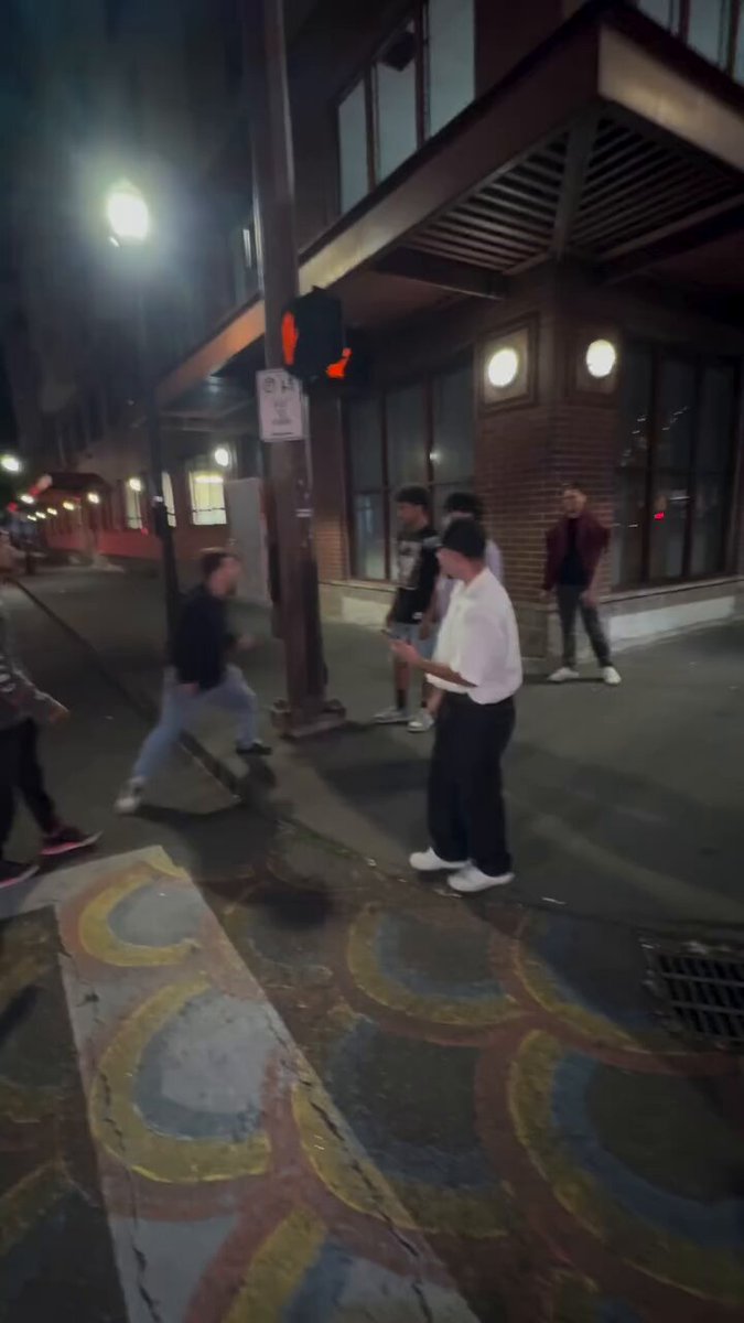 1 vs 3 fight in downtown Portland , watch until end