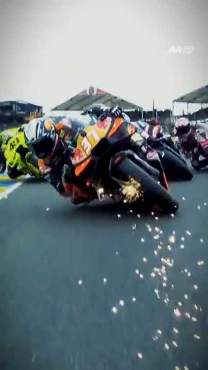 Back from the summer break with a BANG 🤩 The second half of 2026 begins with the #BritishGP 🇬🇧 #MotoGP