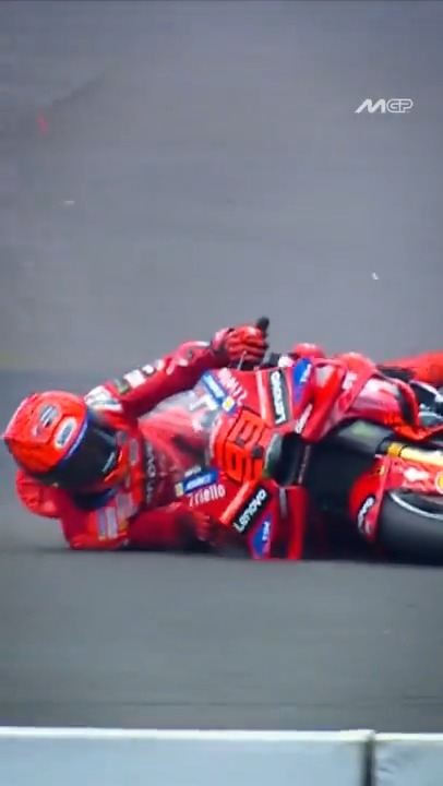 A dramatic moment from last year 💥 Marc Márquez went down but he was able to rejoin the race due to a red flag that came out seconds later! 🤯 #BritishGP🇬🇧