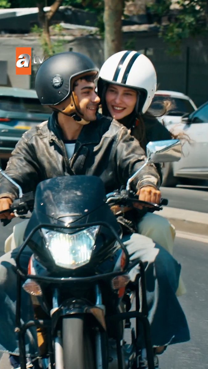 “Sen iyi olmadan da hiçbir yere gitmeyeceğim.” 💥 Altı Üstü İstanbul yeni bölümüyle bu akşam 20.00'de atv'de! #AltıÜstüİstanbul Altı Üstü İstanbul