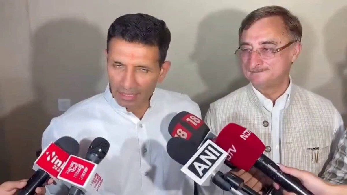"दतिया उपचुनाव में जीत का श्रेय अखिलेश यादव जी को भी जाता है... उनके समर्थन के बाद बहुत से यादव परिवार हमारे साथ जुड़े" : जीतू पटवारी (प्रदेश अध्यक्ष, मध्य प्रदेश कांग्रेस)