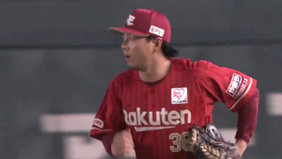 【7回裏：B 6-6 E】 #佐藤直樹 選手 攻撃の勢いを断ち切るナイスプレー！ #RakutenEagles #強鷲革新