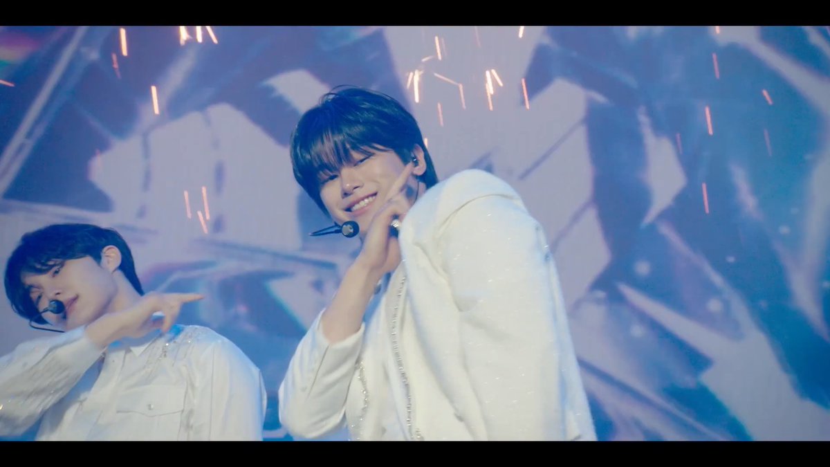 📹260803 D.N.X 콘서트 녹화본 tvN에서 방영해주는 거 보고 추억에 젖음.. 이때 진짜 좋았는데.. ㅠ 그립다 #DNX #이찬 #어릴적꿈에