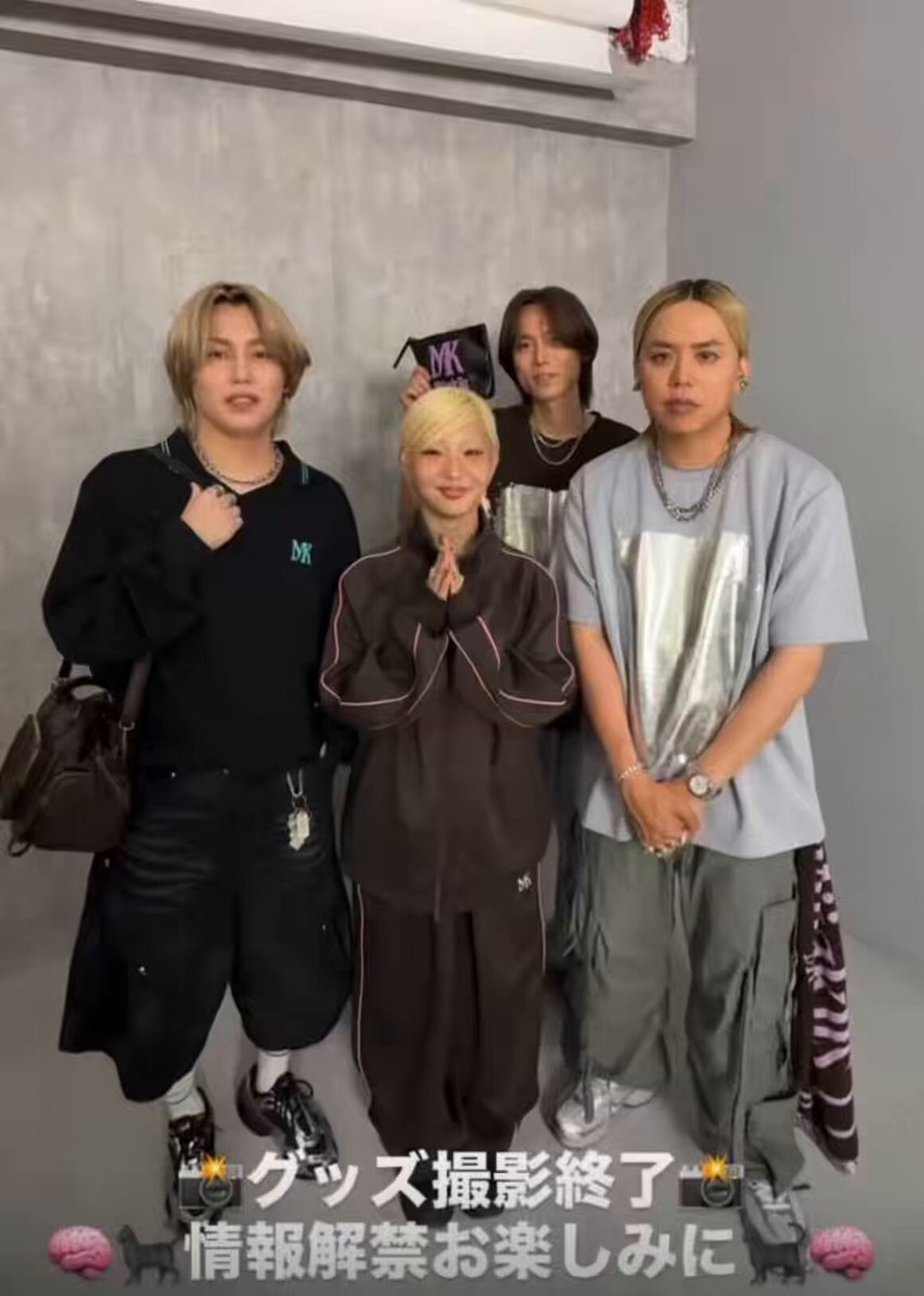 昨日は新グッズの撮影でした📸 情報解禁お楽しみに〜🐈‍⬛🧠 #Miiakiis #JACKIN